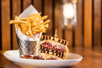 Ramble Room is an American restaurant in University Park's Snider Plaza.