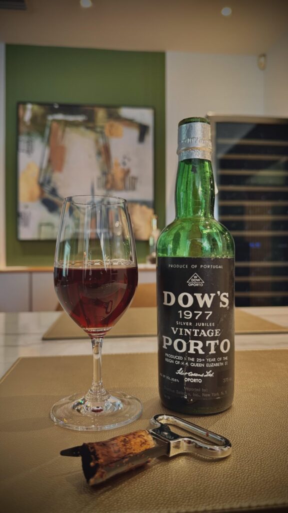 1977 Dow’s Vintage Port | Wow. My first 70s era port! 1977 Dow’s Vintage Port | Wow. My first 70s era port!