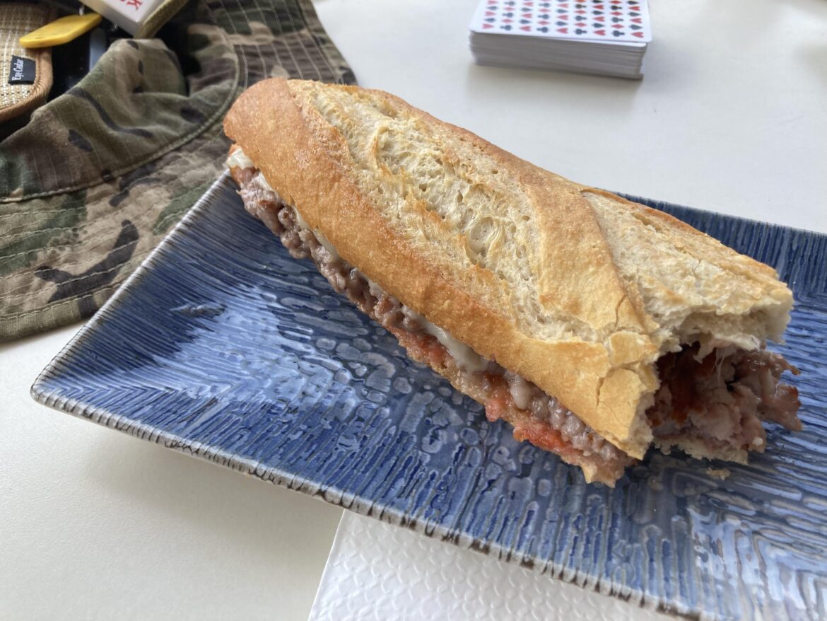 Botifarra sandwich in Les Planes d'Hostoles, Cataluña