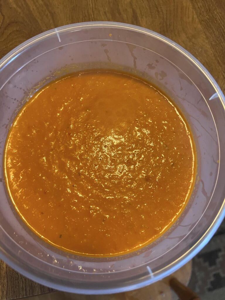 Sauce to put on tacos. Recipe below 👇