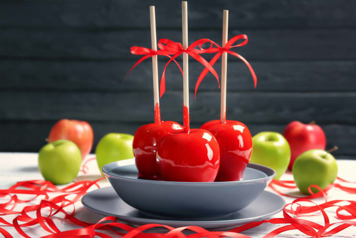 Candy apple - “Little Saint Nick”
