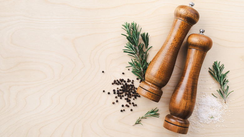 salt and pepper grinders