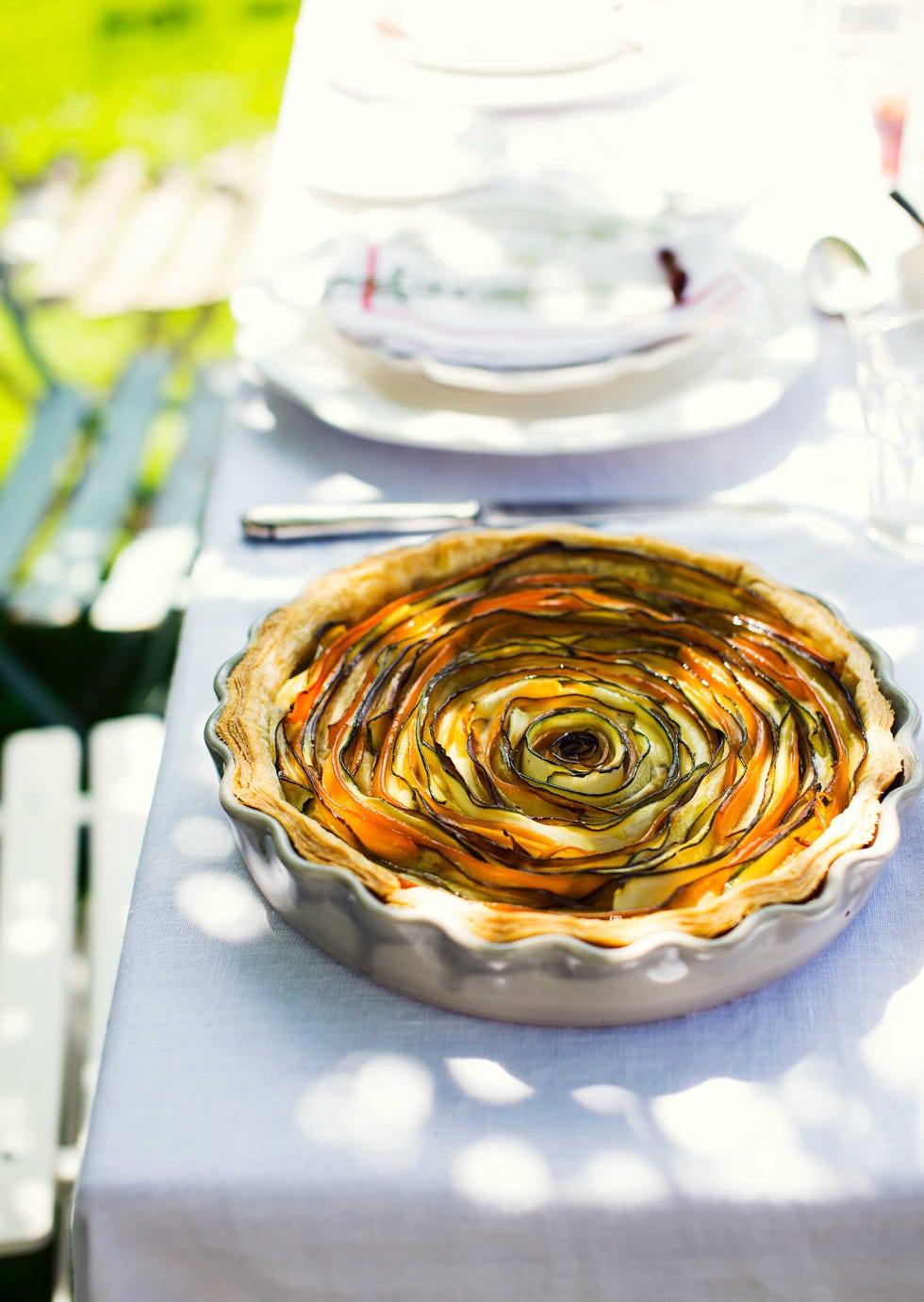 Liquid, Fluid, Yellow, Glass, Drinkware, Amber, Serveware, Transparent material, Barware, Home accessories, 