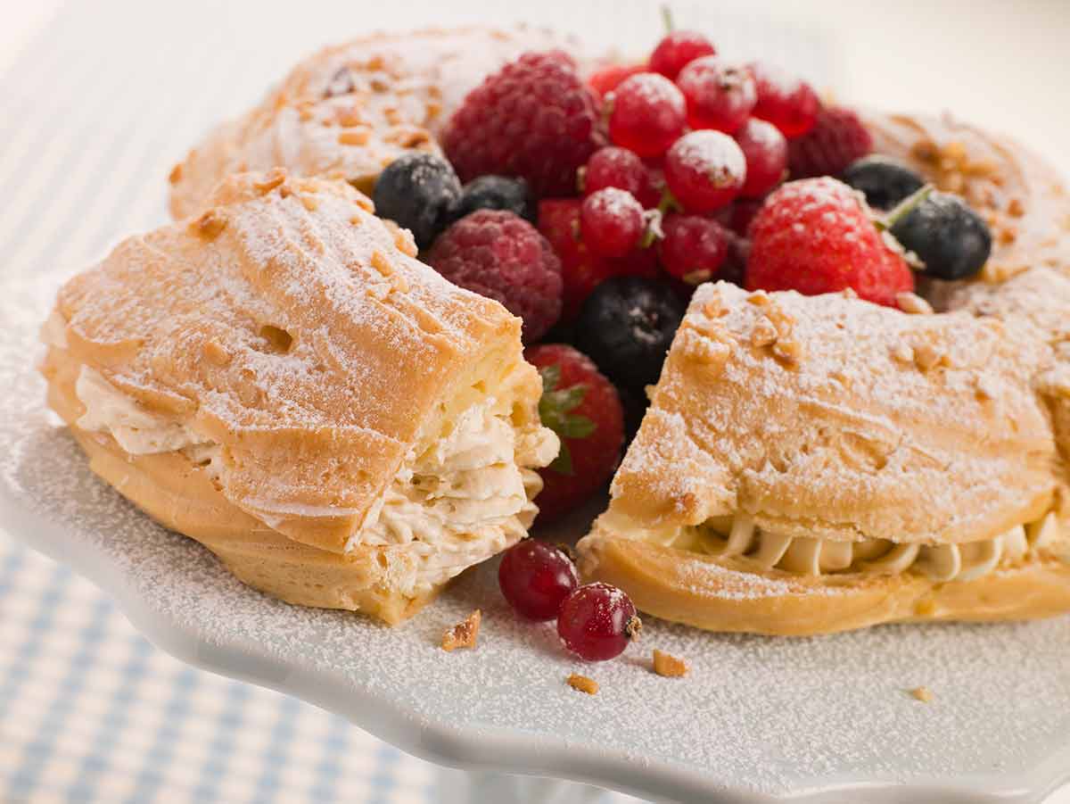 Paris: Behind the Scenes Bakery Tour with Breakfast