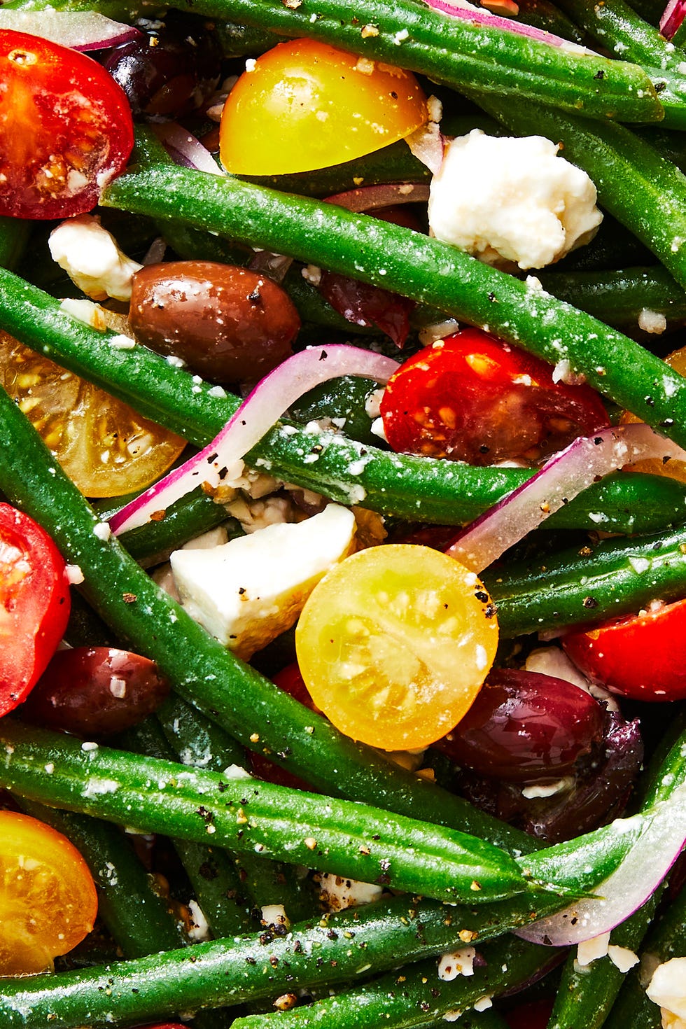 green bean salad with tomatoes and feta