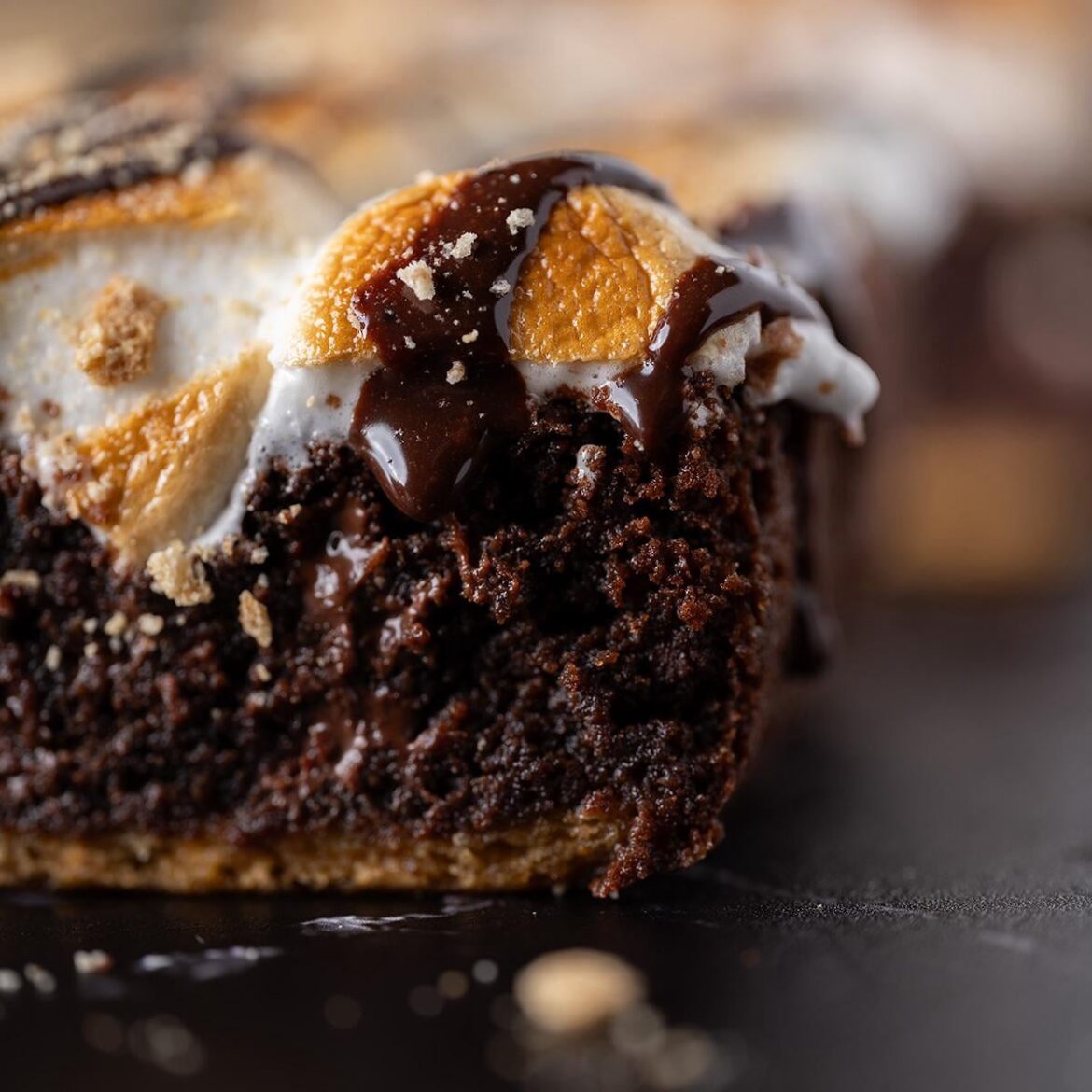 S’mores Brownies with Homemade Chocolate Sauce