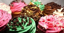 New Bakery Caters 200 Kinds of Cupcakes New Bakery Caters 200 Kinds of Cupcakes