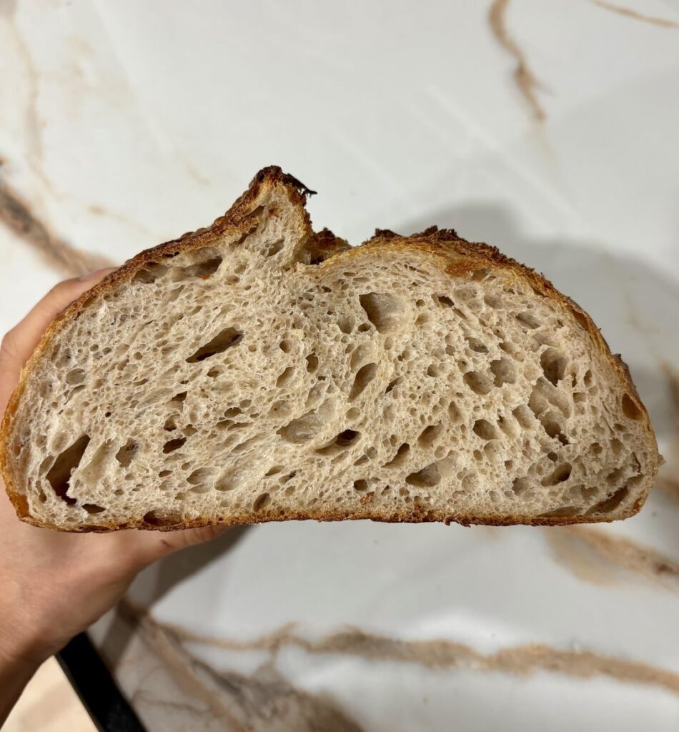 added dark rye to my loaves :)