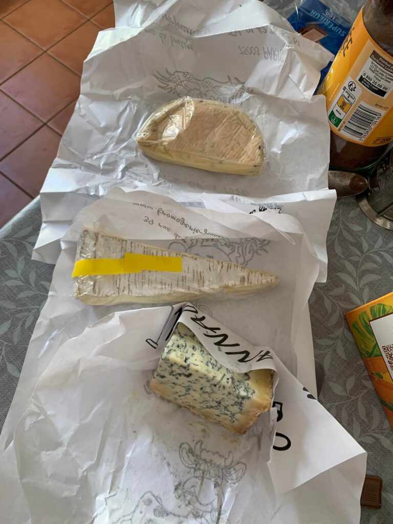 Day 39 France non supermarket cheese . Taste ?/10 .. broke now ..