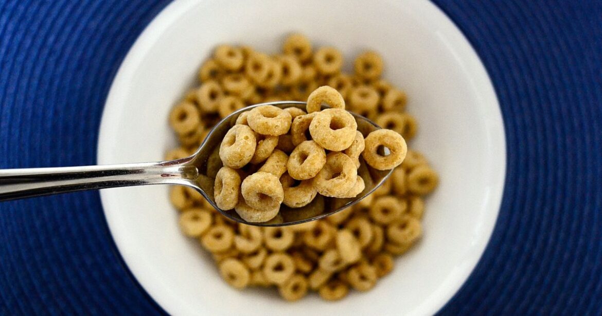 Make smarter breakfast choices as kids' cereals are getting unhealthier, study shows :: WRAL.com