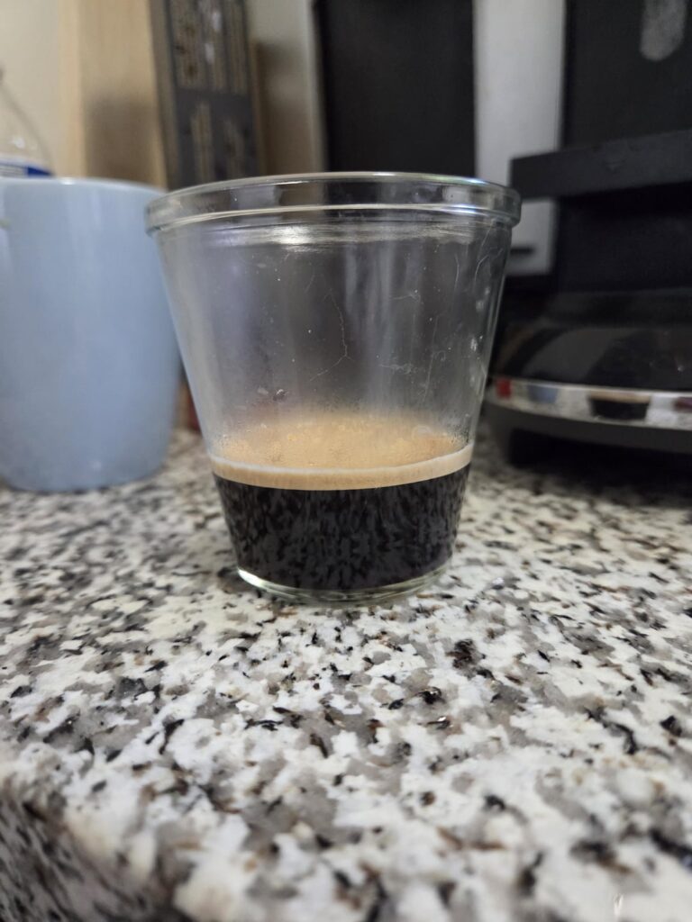 Newbie- is this how an espresso shot should look? Newbie- is this how an espresso shot should look?