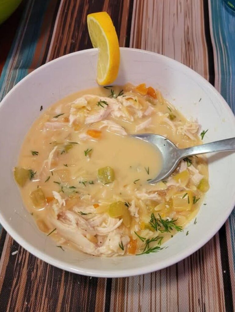 This soup is easy to make and one of my favorites to eat So yummy!! 😋🍋- RECIPE BELOW