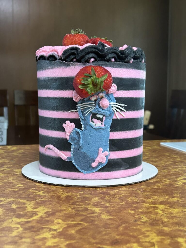 Strawberry/chocolate cake lover!!