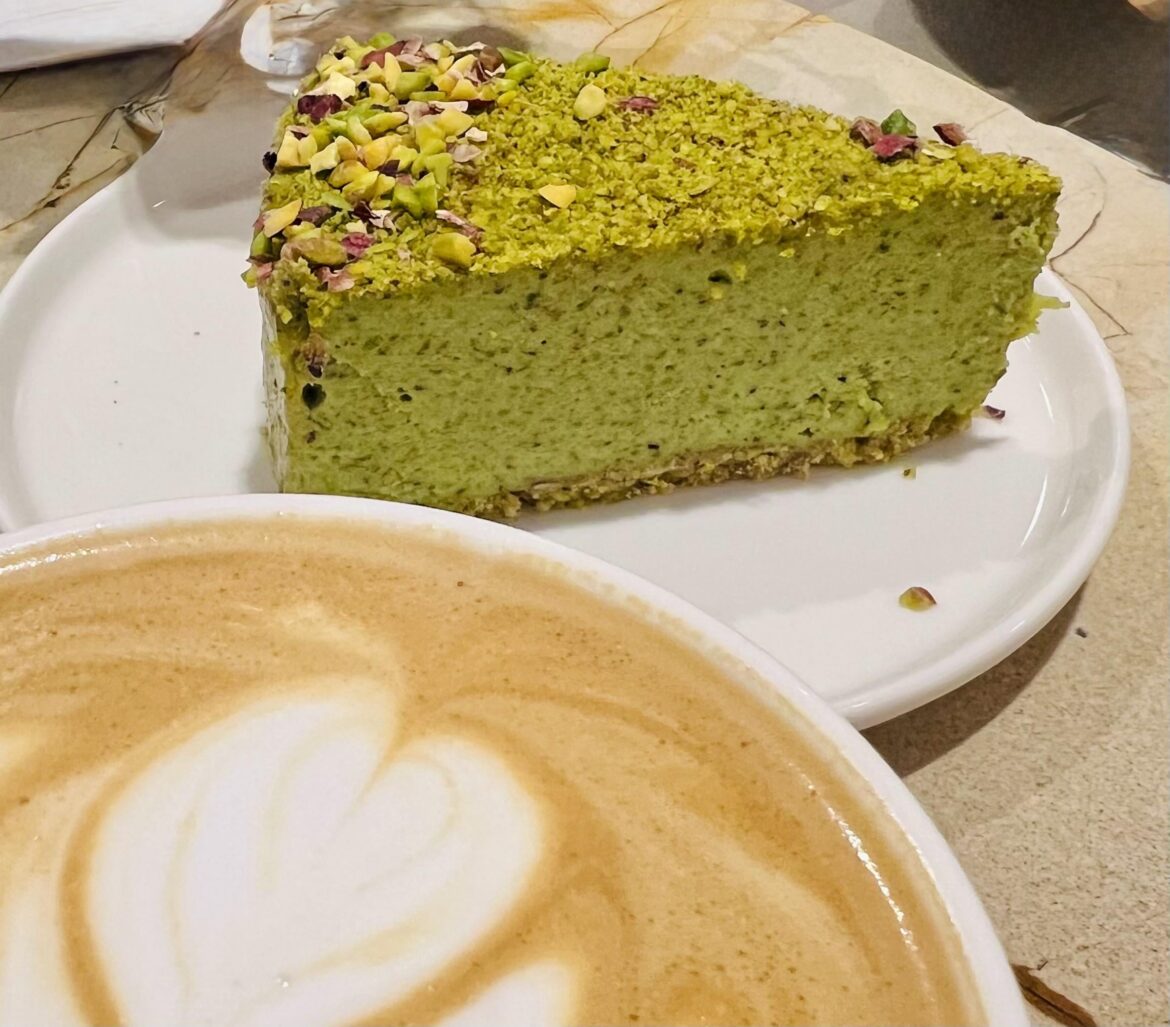 Pistachio Cheescake