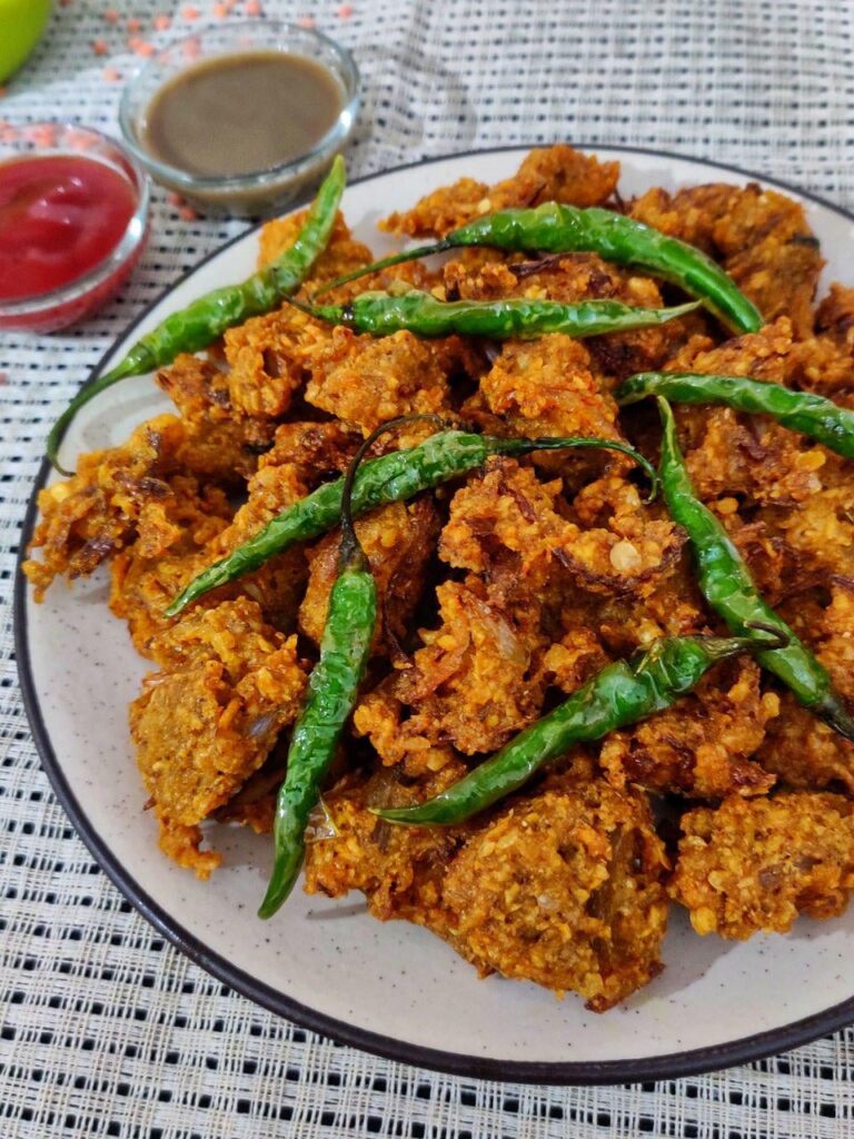 Masoor dal ke crispy pakode