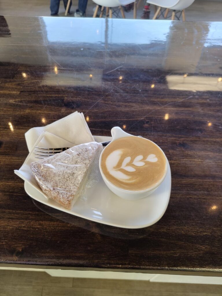 Barista of one and a half years 🌷 my favorite pours so far