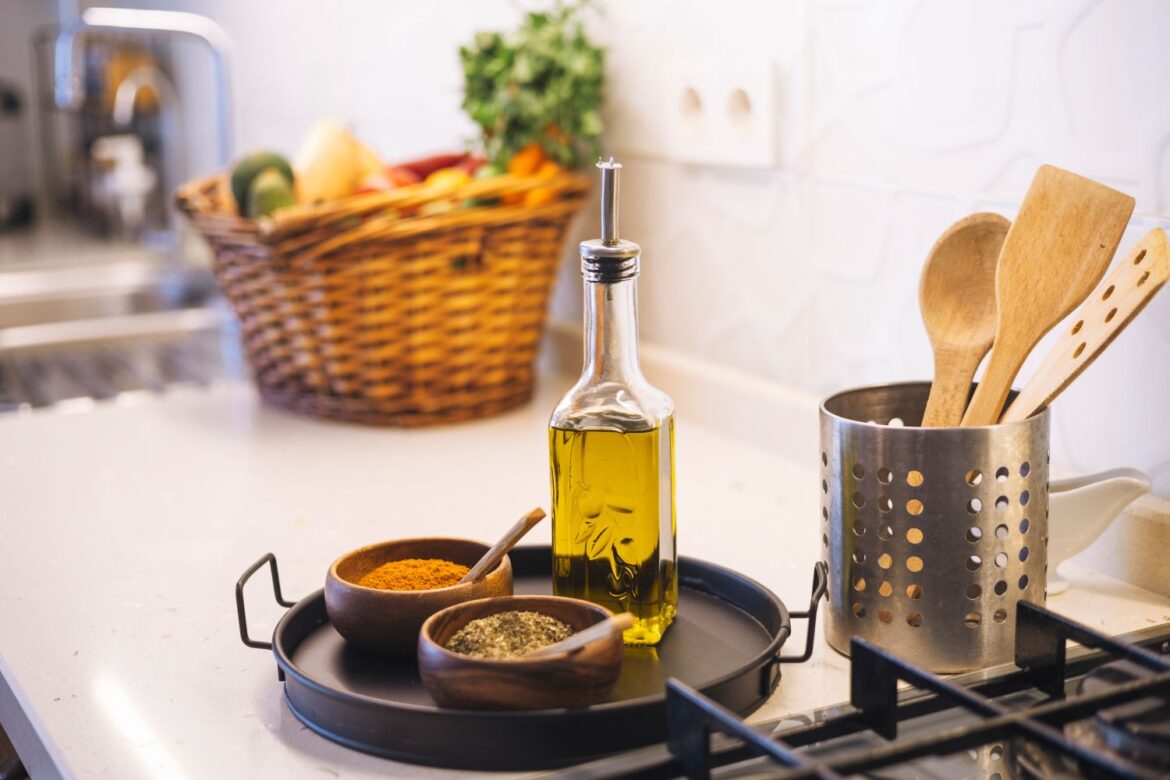 Expert-Approved Cooking Oil Dispenser