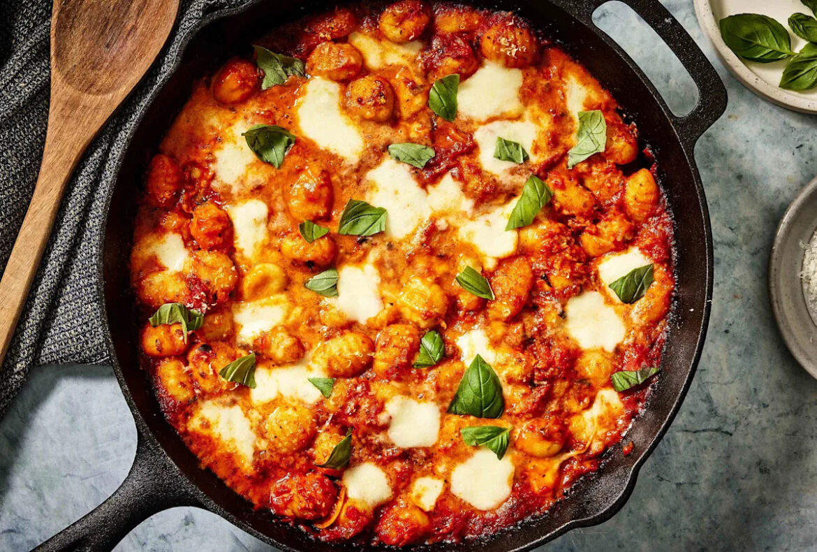 15 Neapolitan Recipes, From Pizza Margherita to Sweet Sfogliatelle