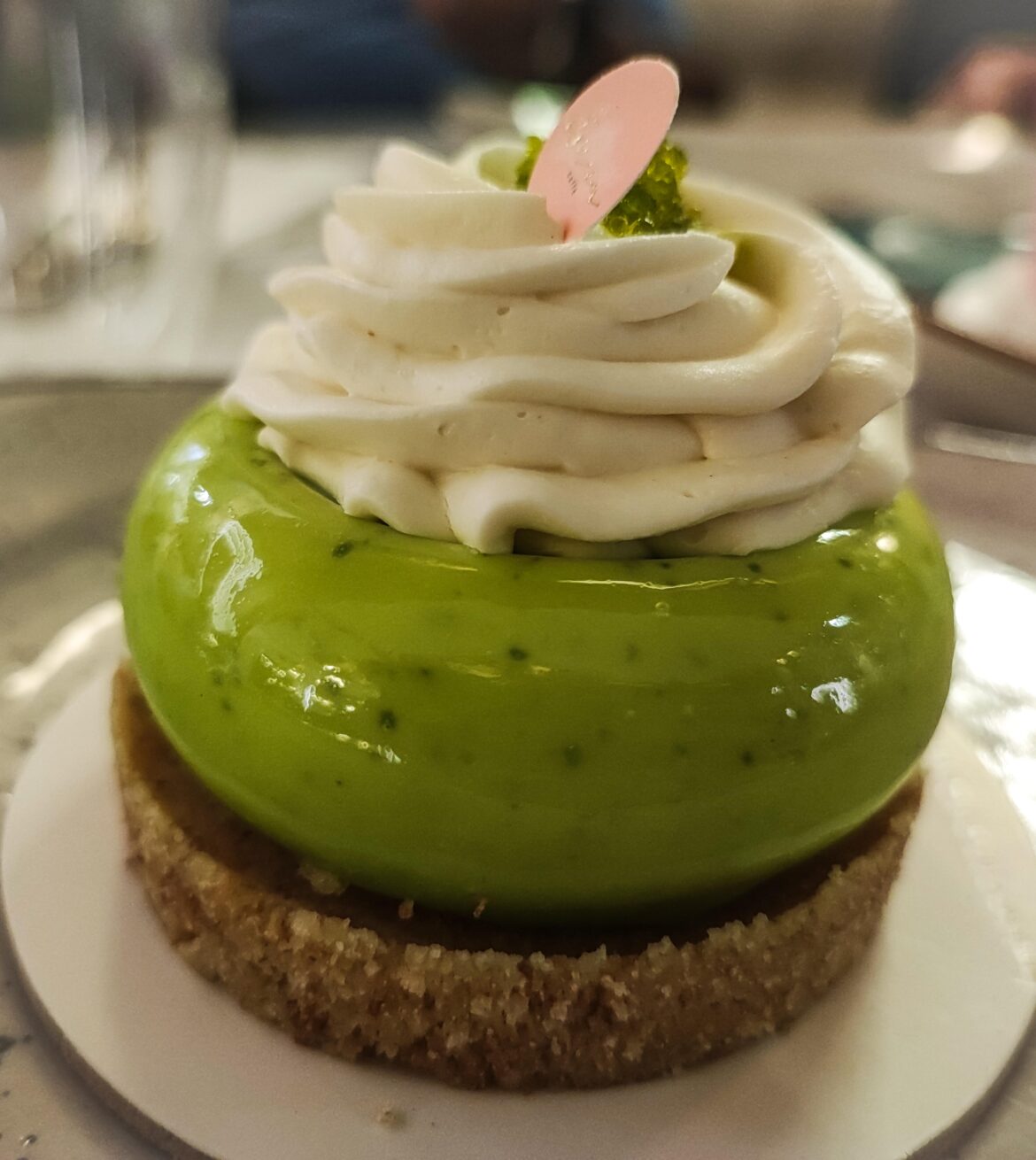 Pistachio pastry