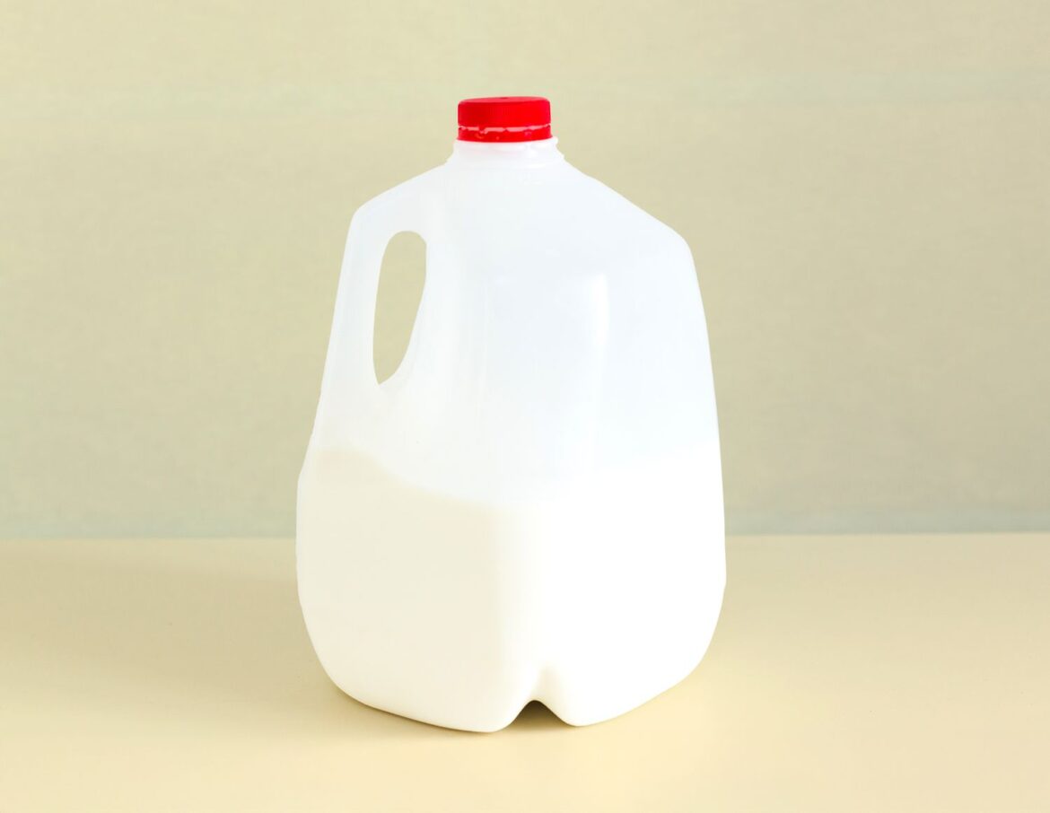 8 Items Food Banks Really Wish You’d Stop Donating