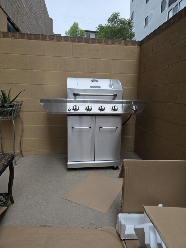 Just finished assembling my first grill! Can’t wait till Saturday! Just finished assembling my first grill! Can't wait till Saturday!