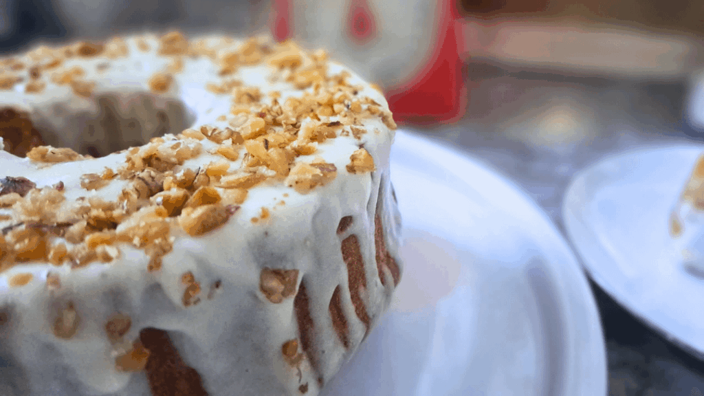 Carrot cake, a delicacy to share