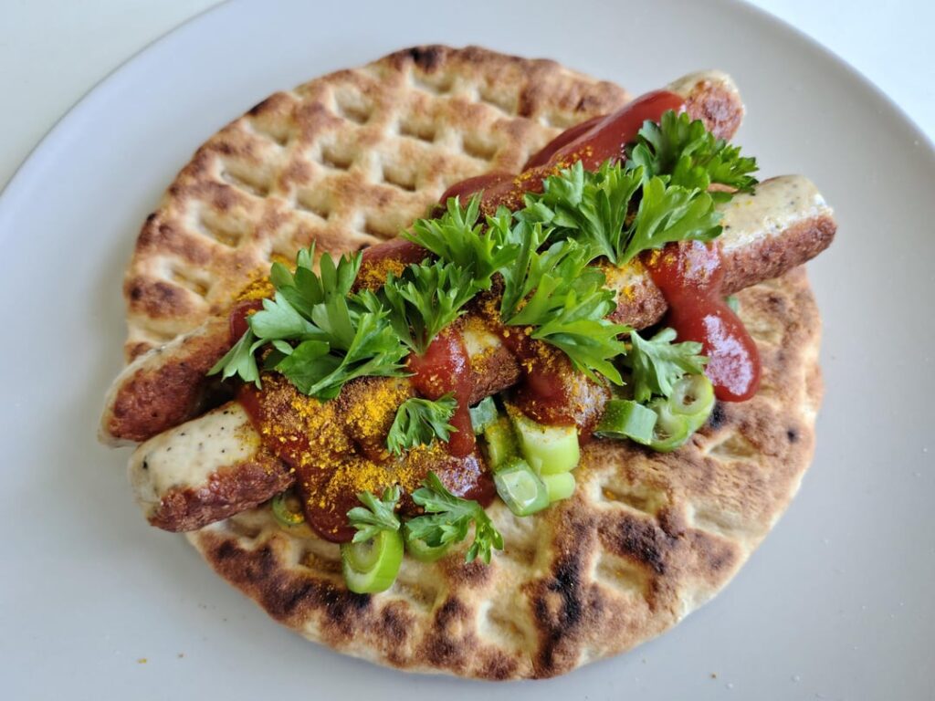 I made a Bosna style sandwich with plant-based Bratwurst for lunch