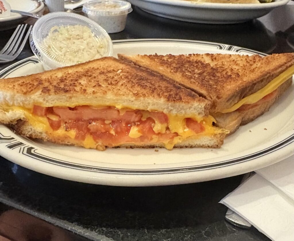 Estimate for this delicious diner grilled cheese? 🍞 🧀 🍅