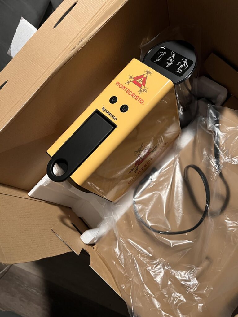 Montecristo Nespresso Essenza Mini