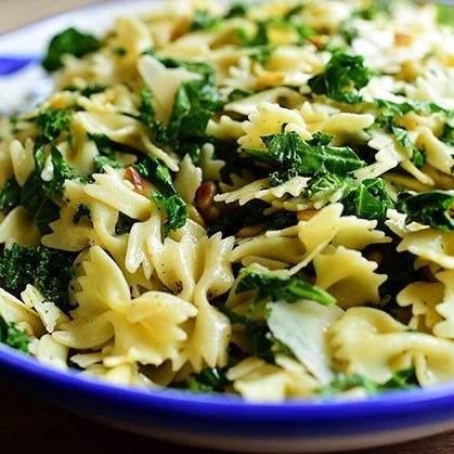 healthy kale pasta salad