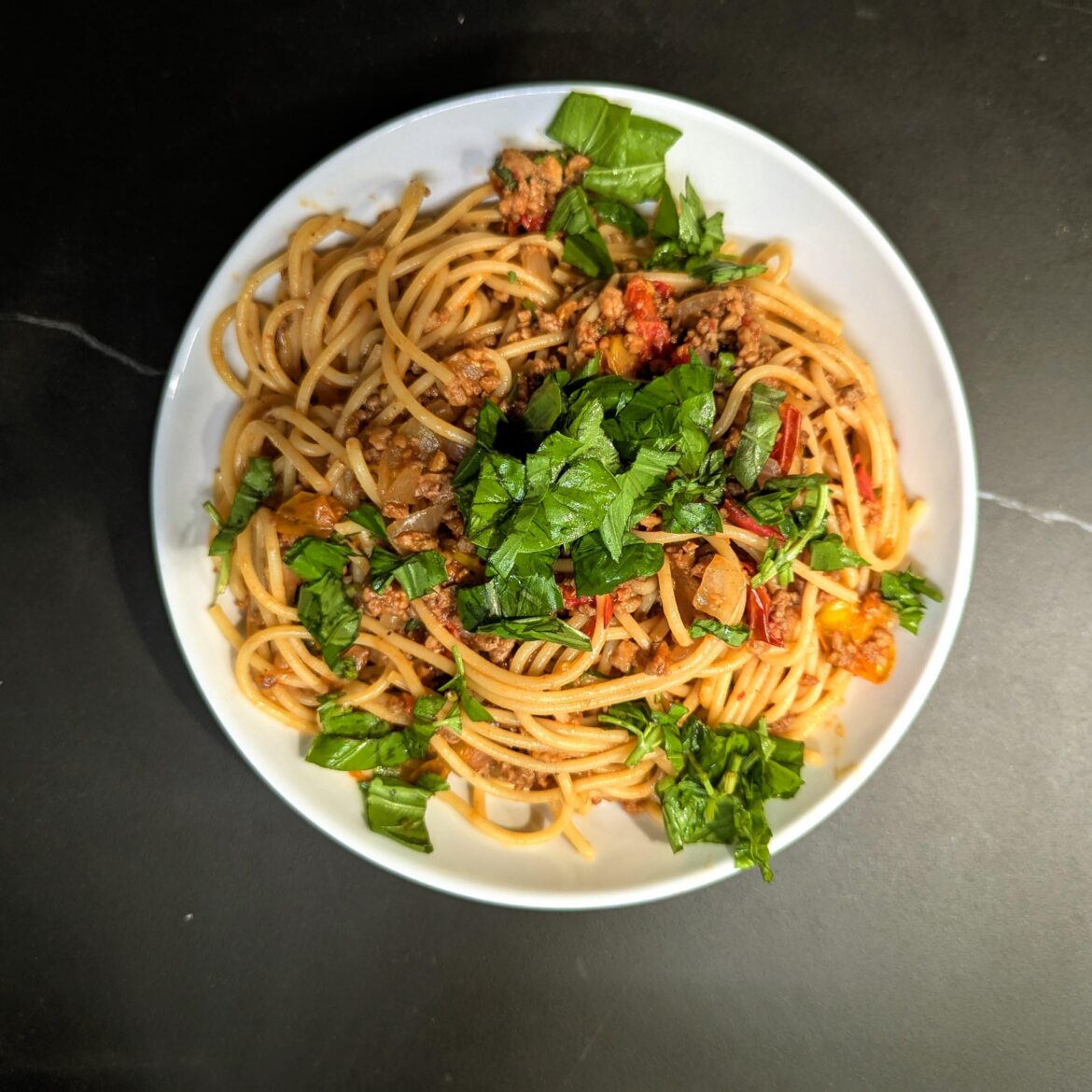 Vegan Spaghetti Bolognese (with TVP and fresh tomatoes)