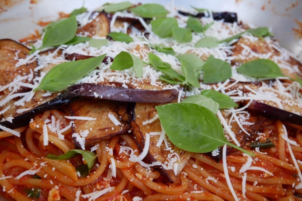 Fig. 1 - Pasta alla Norma. © Davide Puca.