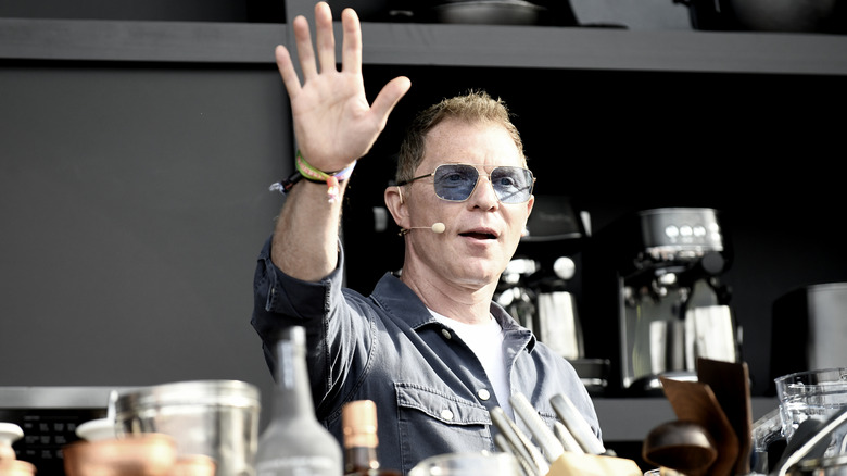 Bobby Flay waving