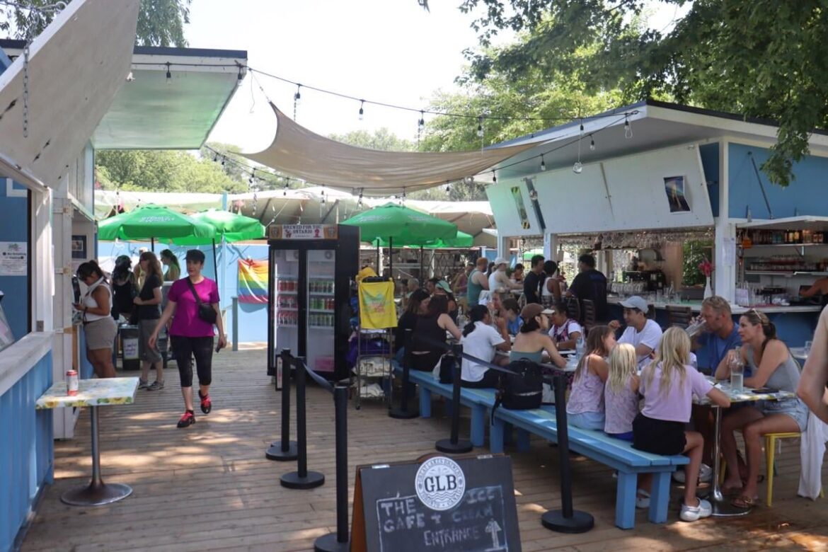 How this Ward’s Island cafe rebounded 1 year after devastating fire