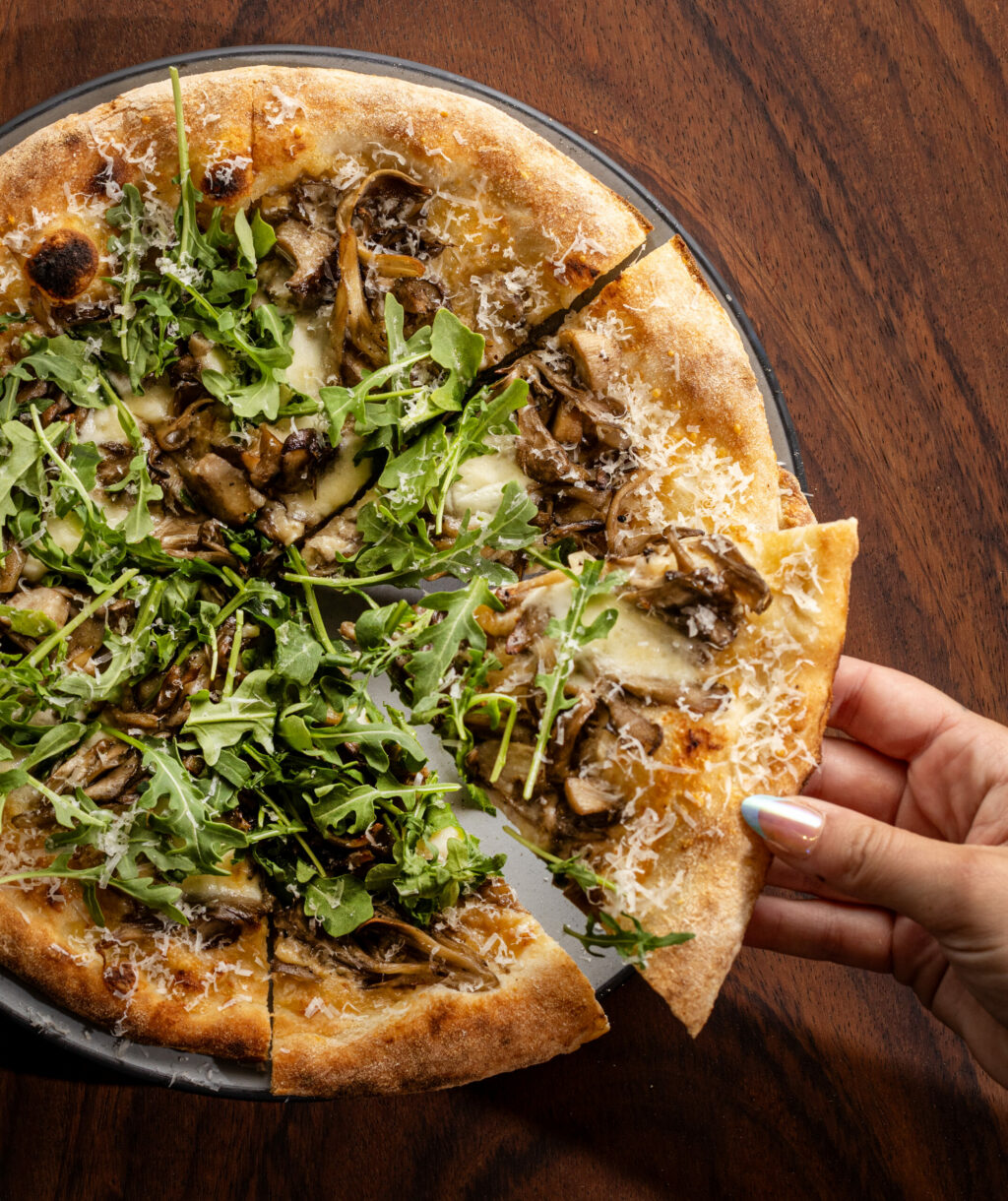 Waterhawk Lake Club pizza