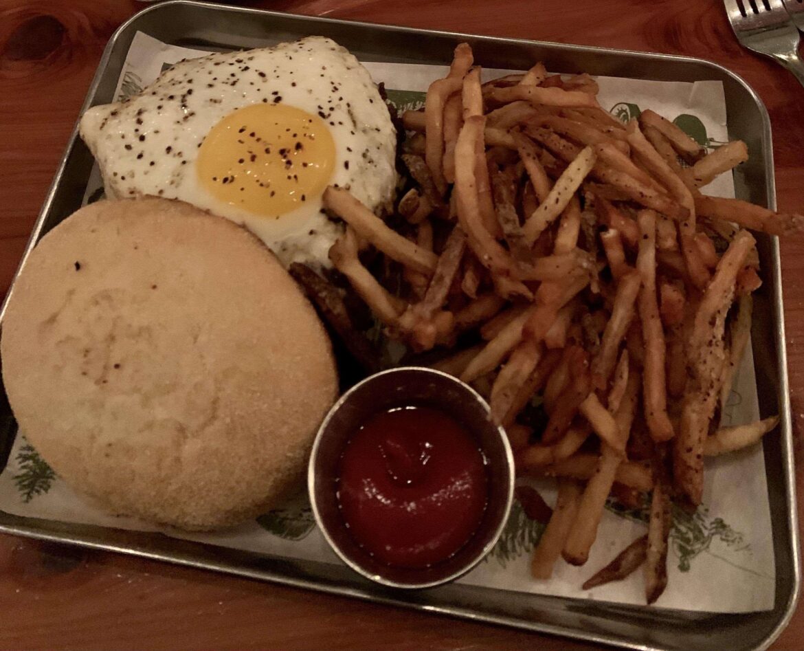 Egg on my burger please 🍳 🍔