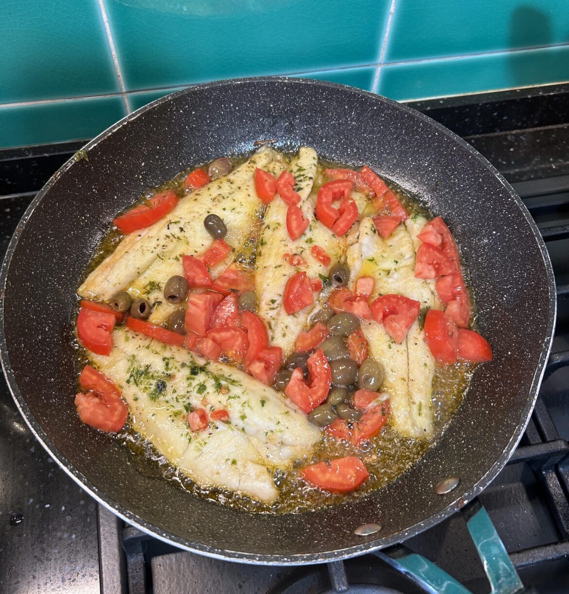 Branzino alla mediterranea
