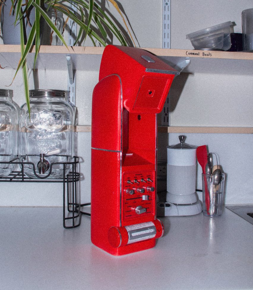 Kitchen Cosmo AI kitchen appliance by MIT students Jacob Payne and Ayah Mahmoud