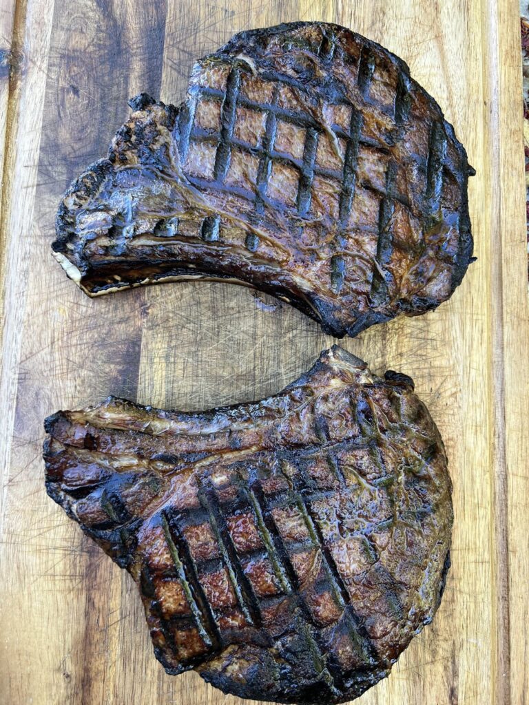 Got tired of the reverse sear and sous vide, so went back to old fashioned grilling. Let me what you think!