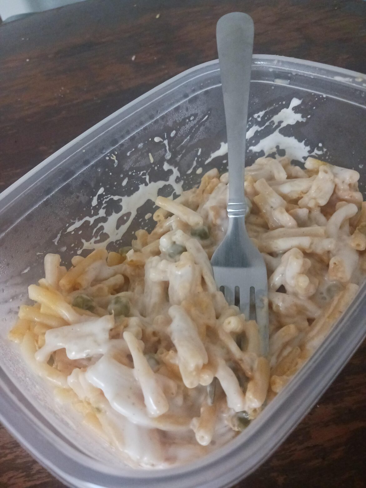 Mac and cheese with tuna and peas. Once in a bowl add ranch. It tastes so good