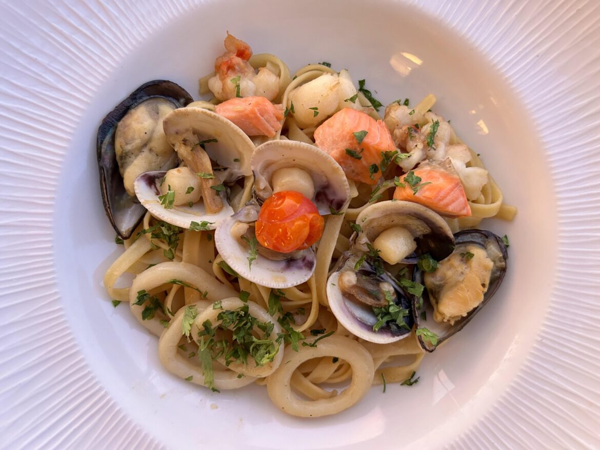 Seafood Fettucine