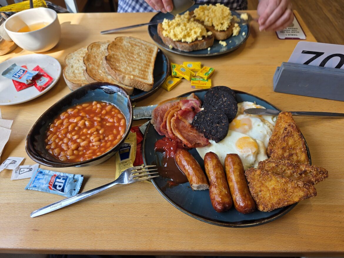 Morissons cafe, £10 Big Daddy, Grays