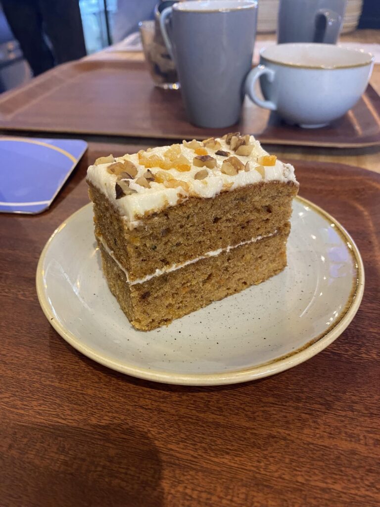 600 cals for this carrot cake?