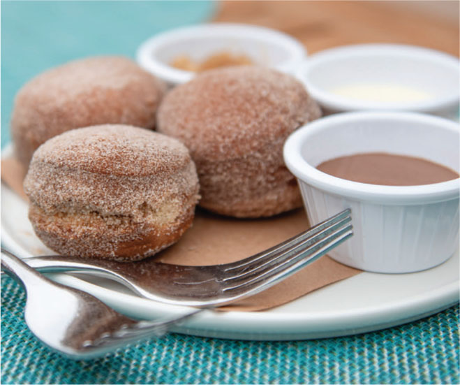 Cinnamon-coated bomboloni.