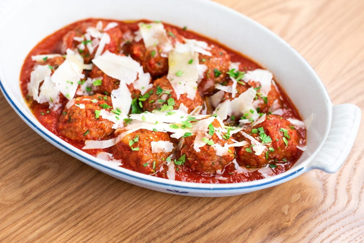 12 Places to Order Family-Style Dinners To Go 12 Places to Order Family-Style Dinners To Go