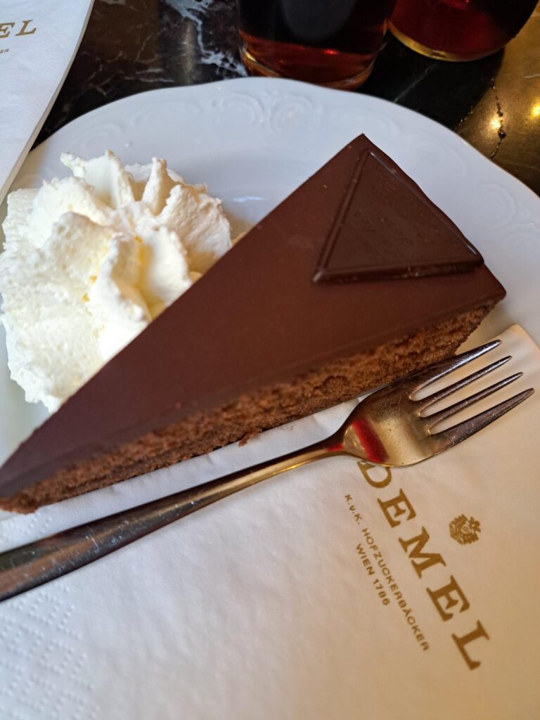 How many calories for sacher?