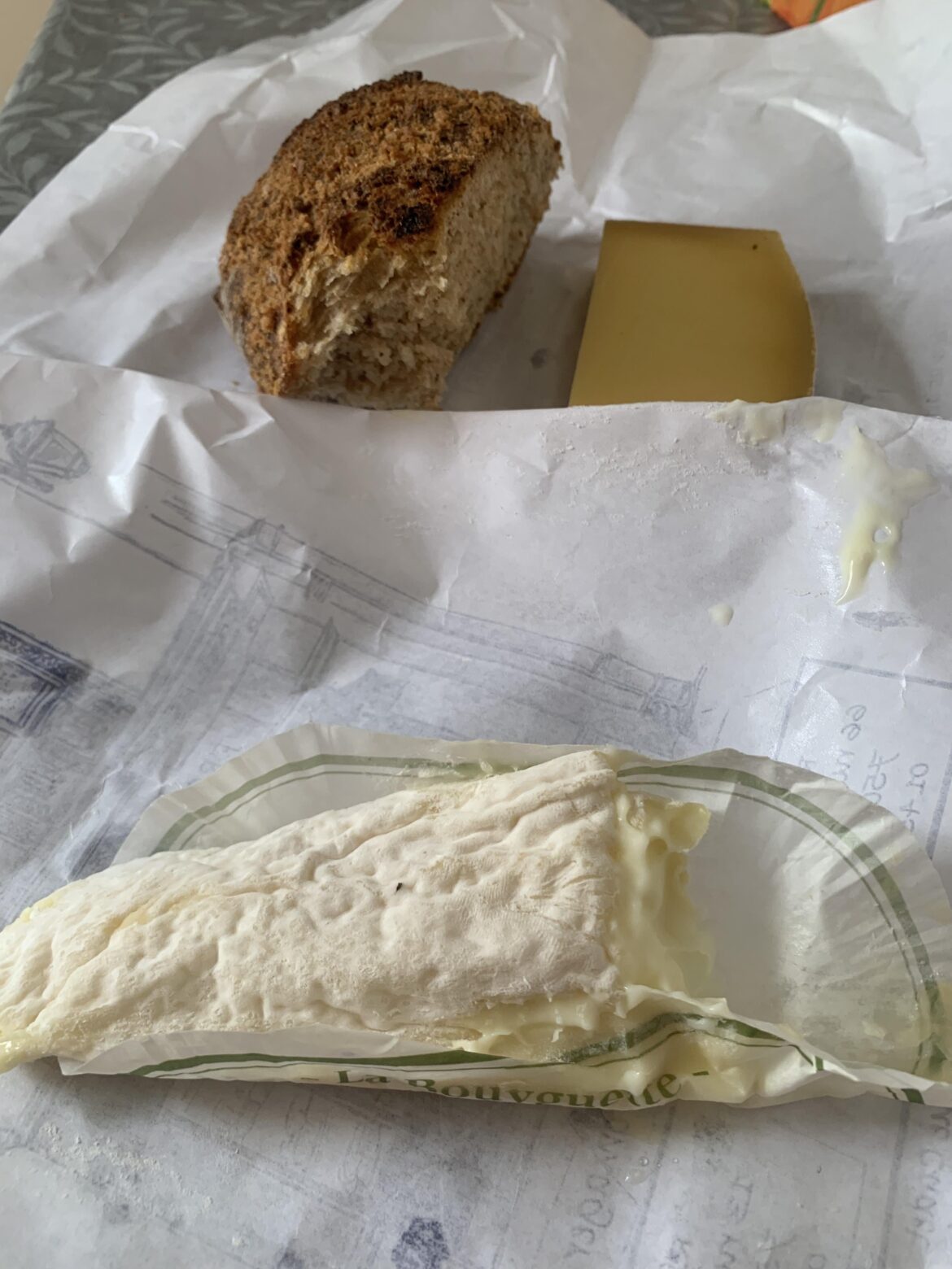 Day 48 in France. Neighbour gave me her fav goat cheese and Comte 9/10