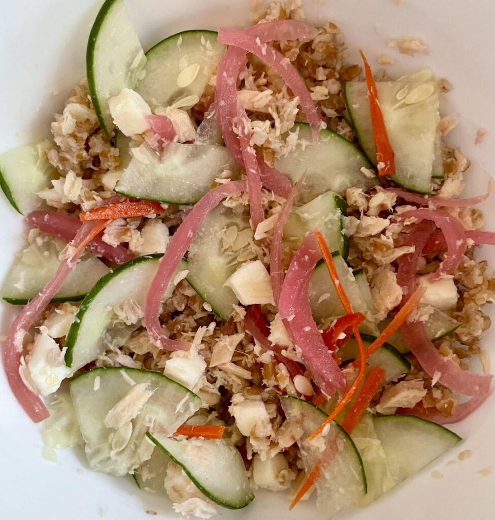 Tuna Bulgur Bowl w/ veg & fresh mozzarella