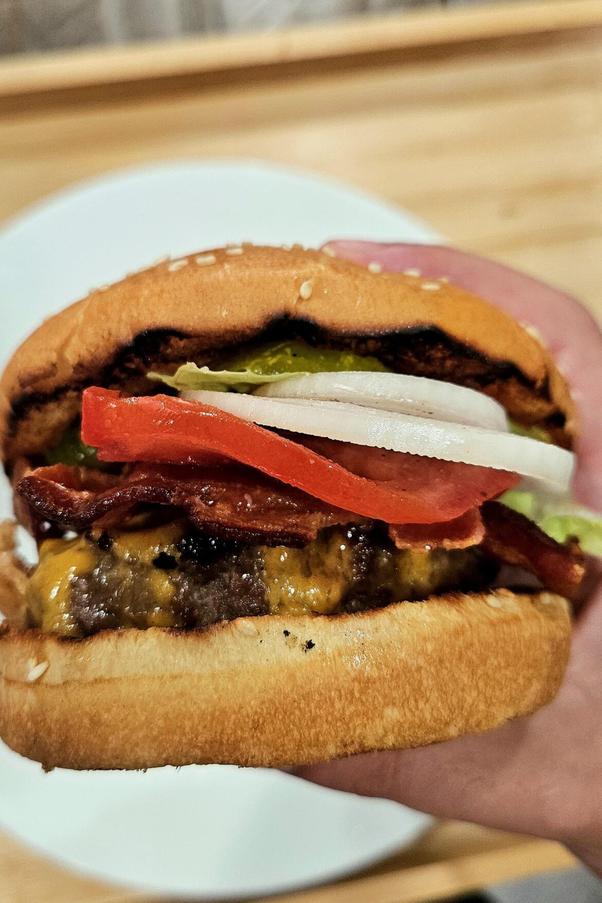 Bacon cheeseburger.