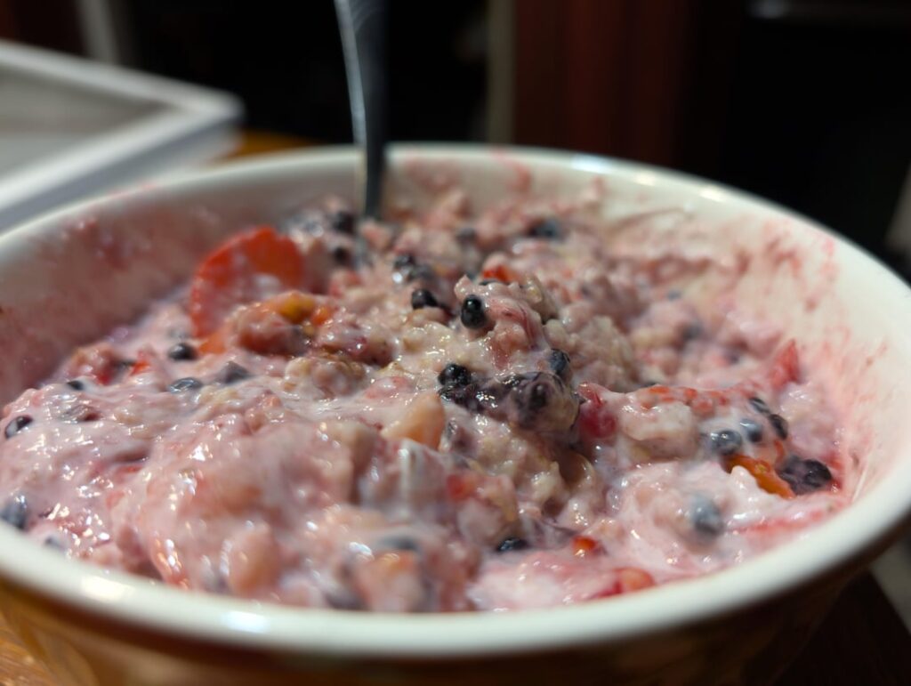 Over a pound of Berry oatmeal. 452 Calories!